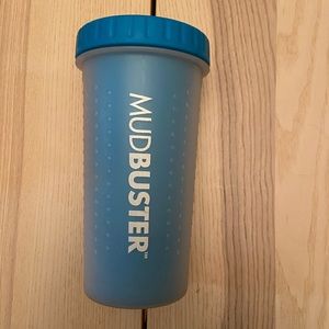 Mud buster-paw cleaner